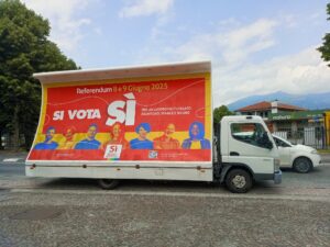 noleggio camion vela pubblicitario